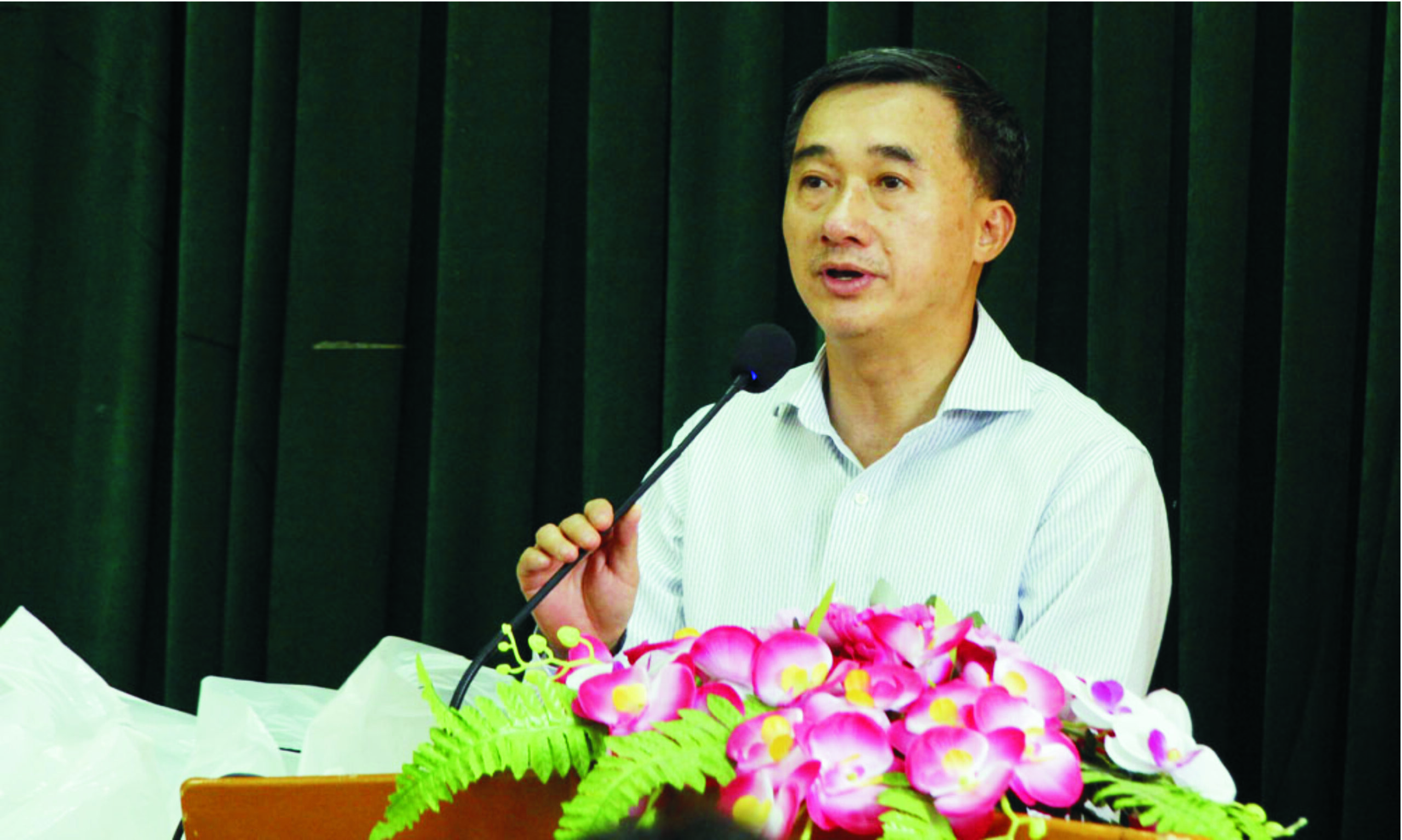 Đoàn công tác Bộ Y tế thăm, hỗ trợ ngành Y tế Bắc Giang khắc phục hậu quả bão số 3