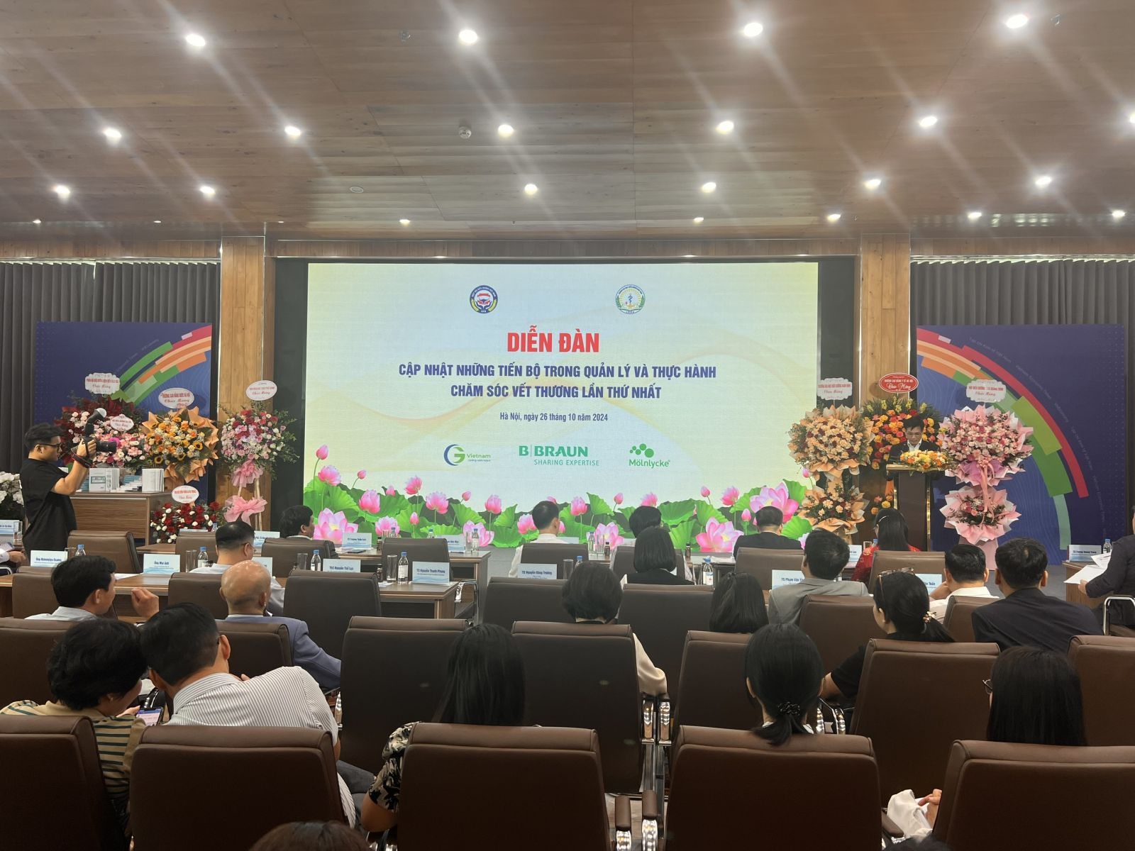 Ngày Điều dưỡng Việt Nam: Cập nhật các tiến bộ khoa học trong chăm sóc vết thương cho người bệnh