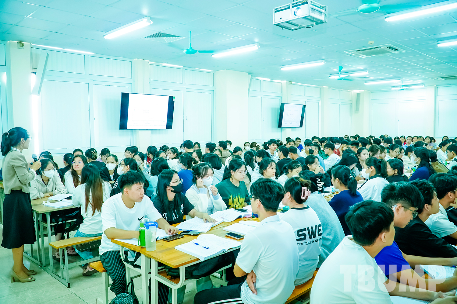 Triển khai hoạt động bình giảng năm học 2024 – 2025 và hưởng ứng phong trào thi đua “Dạy tốt – Học tốt”