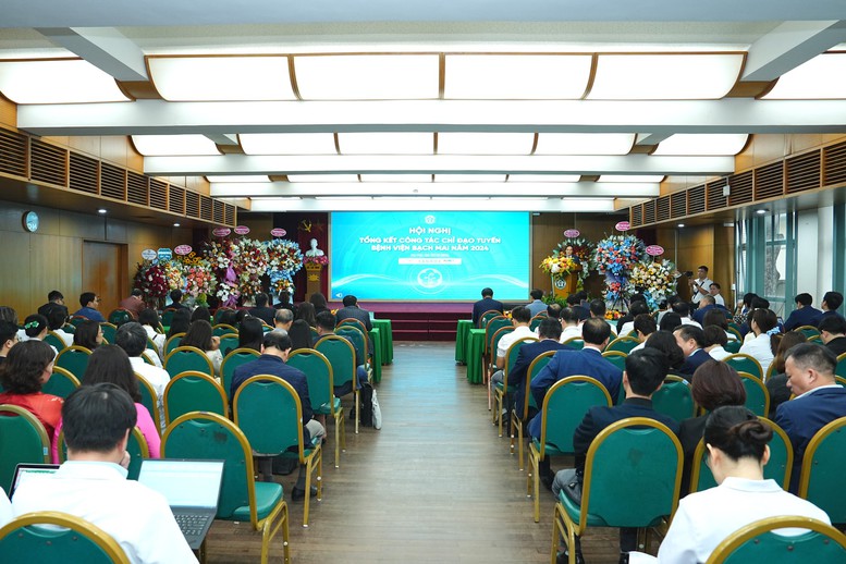 Bệnh viện Bạch Mai chuyển giao hàng trăm kỹ thuật mỗi năm cho tuyến dưới