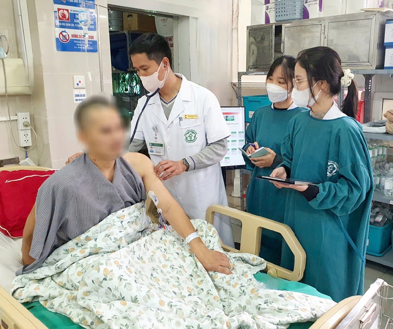 Bệnh nhân nguy kịch, hai lần cận kề cửa tử đã được cứu sống một cách ngoạn mục