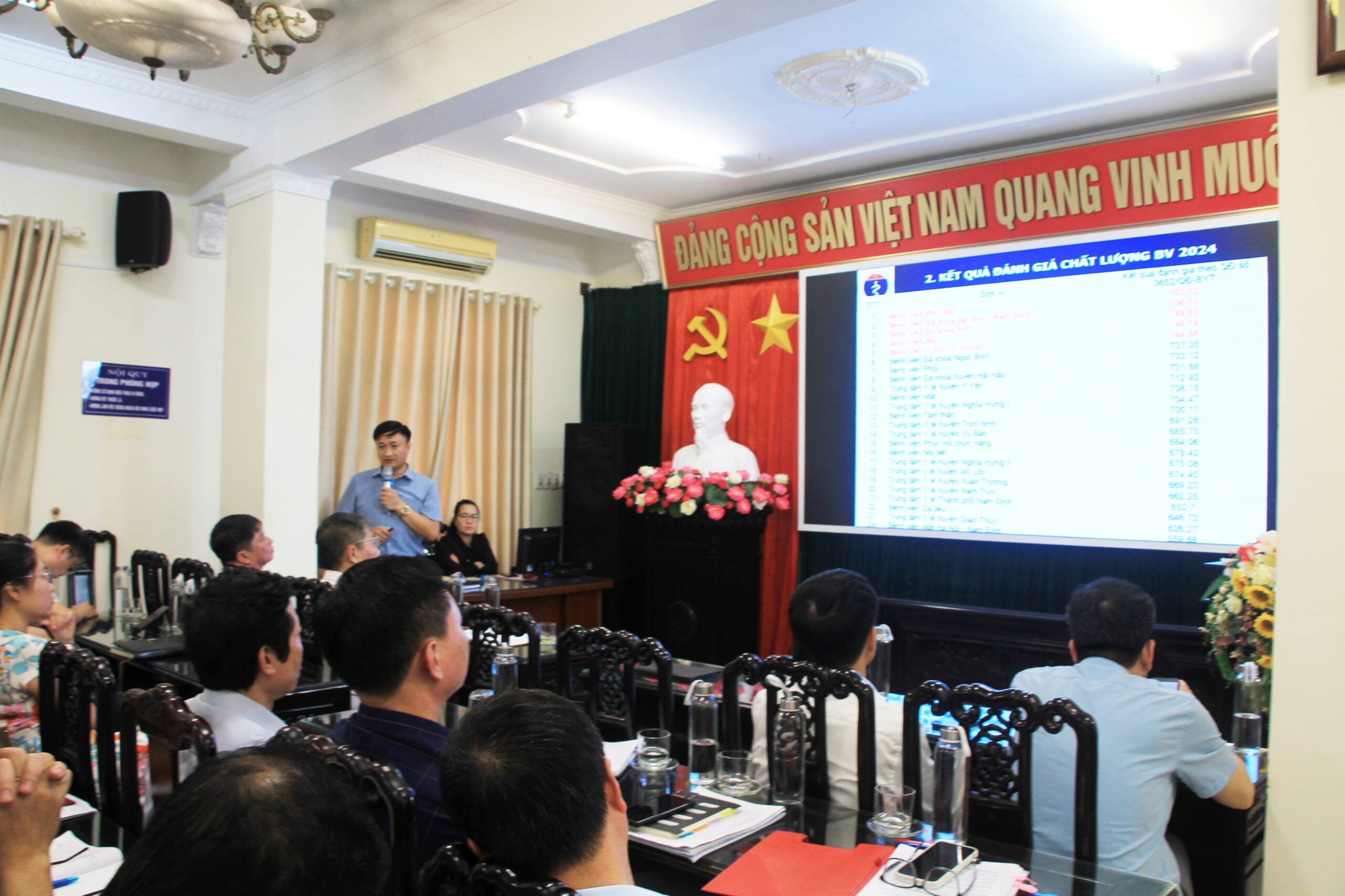 Hội nghị sơ kết công tác khám chữa bệnh 5 tháng đầu năm 2025 và một số nhiệm vụ trọng tâm trong thời gian tới