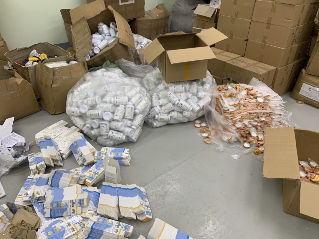 Cục An toàn thực phẩm đề nghị Công ty TNHH Shopee và Công ty TNHH Thương mại điện tử Lazada Việt Nam quản lý hoạt động kinh doanh thực phẩm chức năng trên môi trường thương mại điện tử