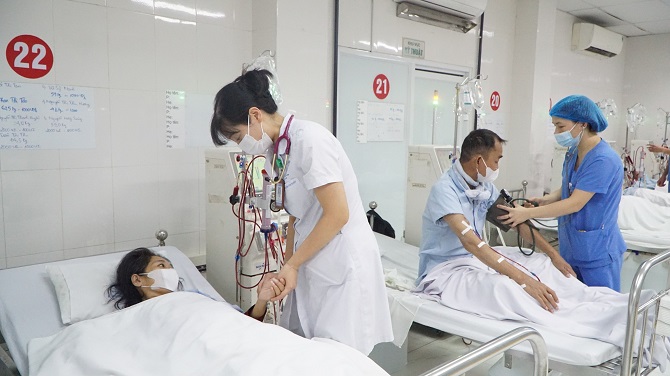 Chăm sóc sức khỏe cho người bệnh và nhân viên y tế khi thời tiết nắng nóng