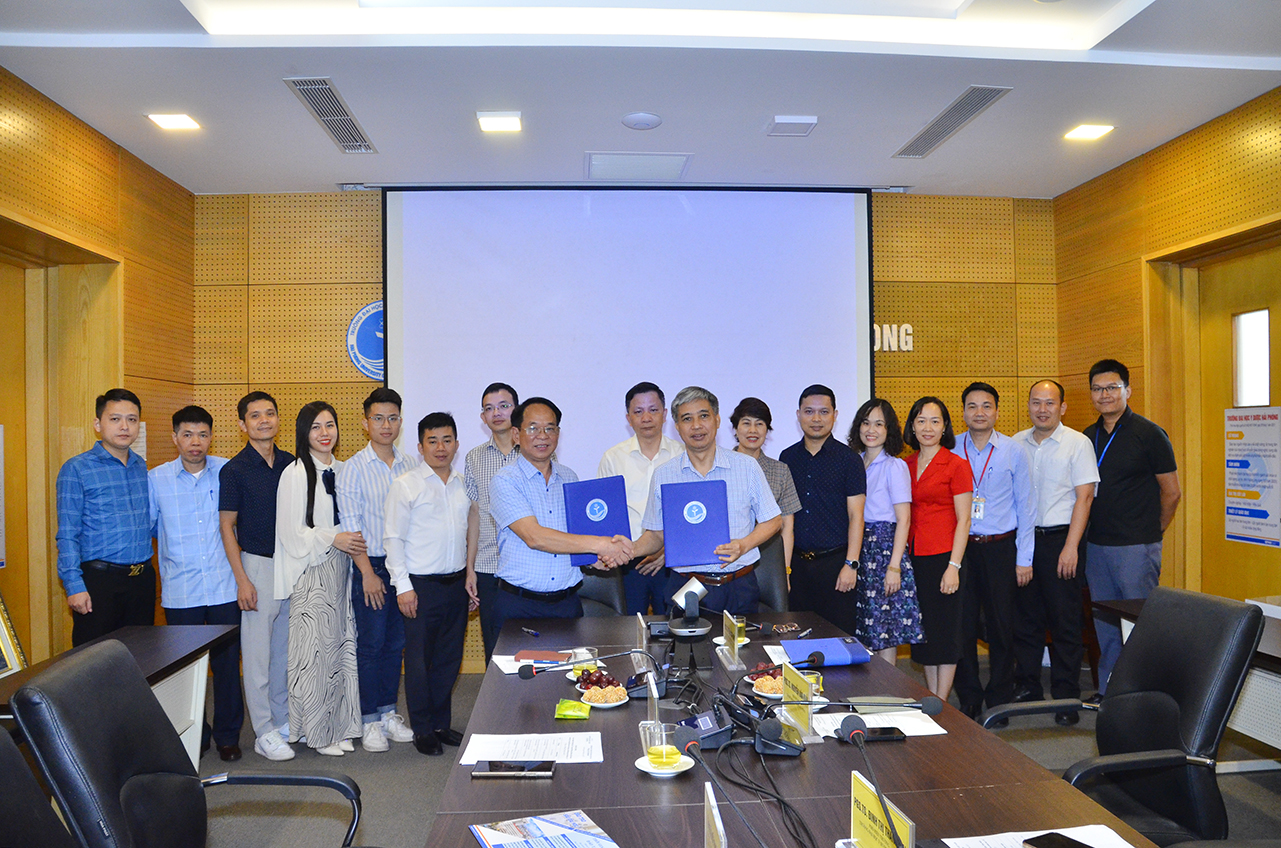 Phối hợp với Bệnh viện Tâm thần tỉnh Nghệ An trong phối hợp đào tạo nâng cao chất lượng nguồn nhân lực y tế