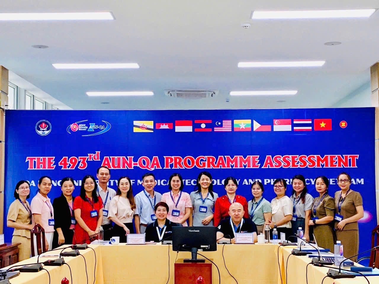 Hoàn thành đánh giá AUN-QA_cho 02 chương trình Cử nhân Điều dưỡng và Y tế công cộng: Là trường đầu tiên kiểm định/đánh giá ngoài xong tất cả các chương trình đào tạo