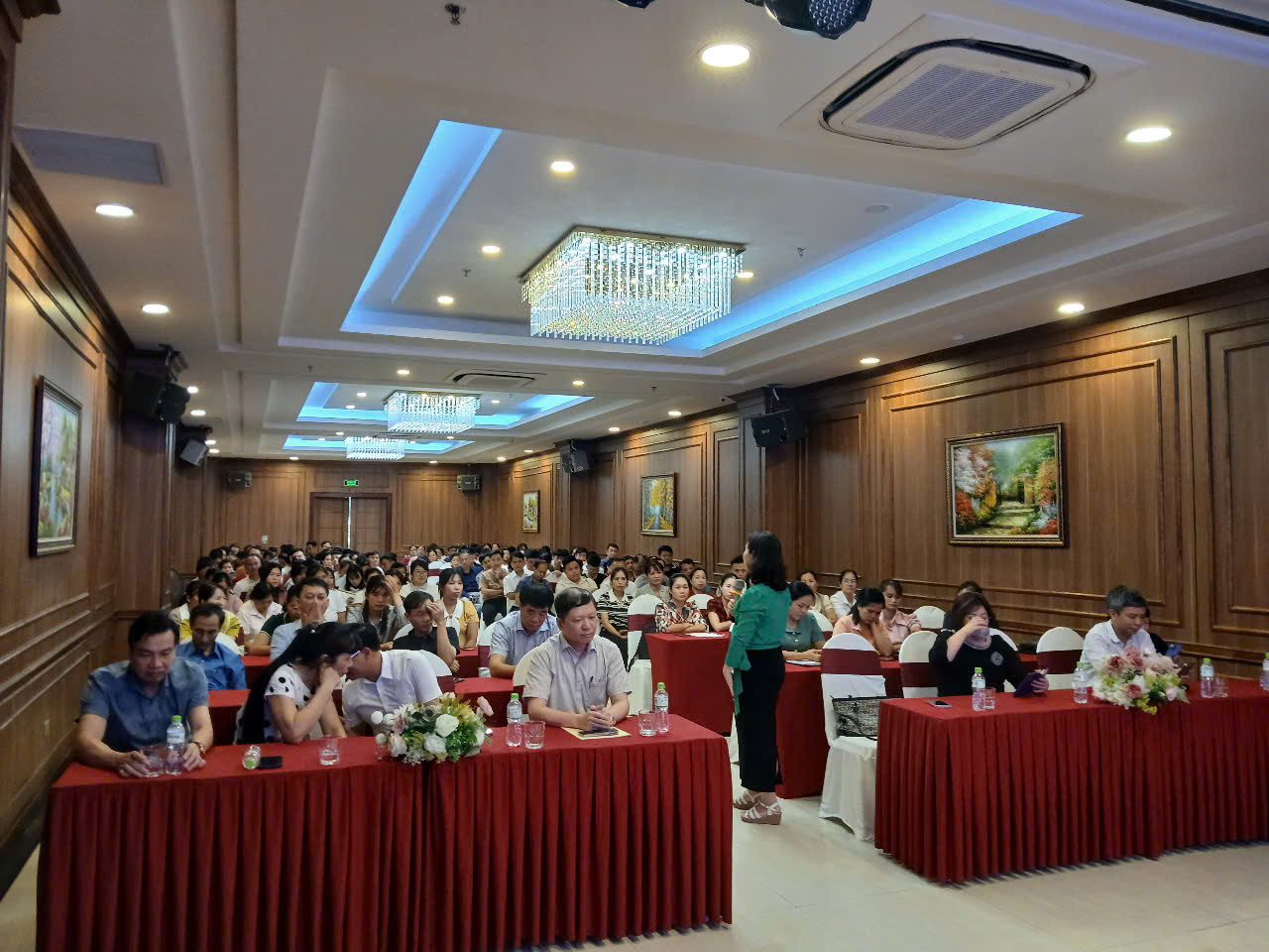 Khai giảng khóa đào tạo chăm sóc sức khỏe ban đầu theo nguyên lý y học gia đình