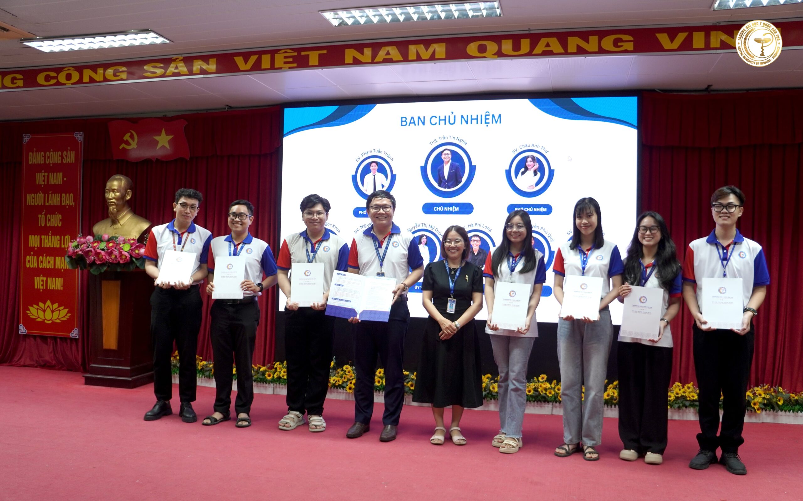 Ra mắt Câu lạc bộ Sinh viên Nghiên cứu Khoa học – SRIC: Khơi nguồn đam mê nghiên cứu, sáng tạo