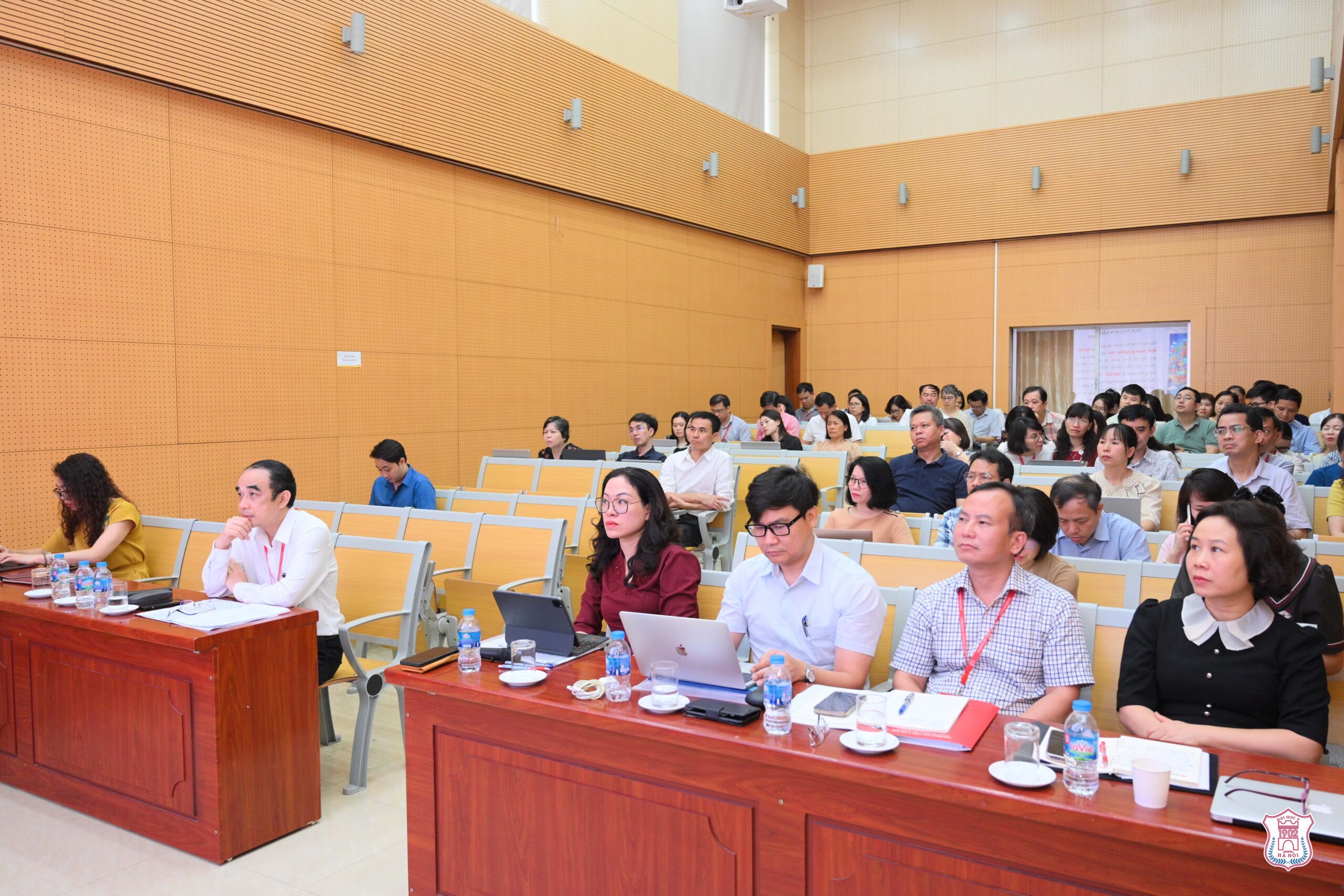 Hội thảo xây dựng kế hoạch triển khai Đề án “Phát triển Trường Đại học Y Hà Nội thành cơ sở giáo dục Đại học trọng điểm quốc gia thuộc nhóm hàng đầu châu Á”