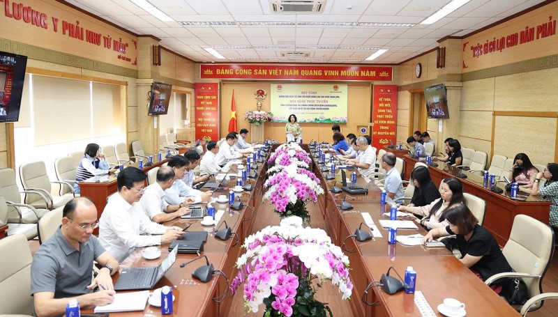 Thứ trưởng Bộ Y tế Nguyễn Thị Liên Hương dự Mit tinh hưởng ứng Ngày Vệ sinh yêu nước nâng cao sức khỏe nhân dân