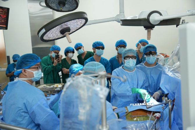 Bệnh viện Tim Hà Nội: Khẳng định vị thế tiên phong trong phẫu thuật tim mạch