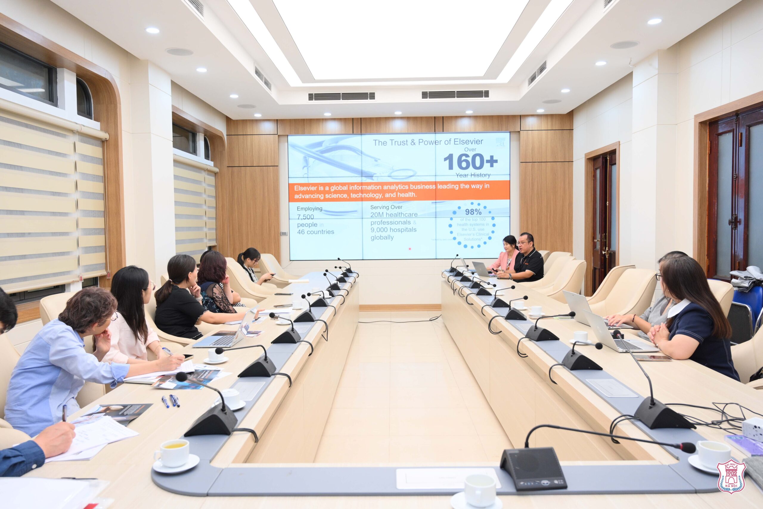 Trường Đại học Y Hà Nội làm việc với Công ty Xuất bản Elsevier khu vực Châu Á: Trao đổi cơ hội hợp tác trong đào tạo và nghiên cứu