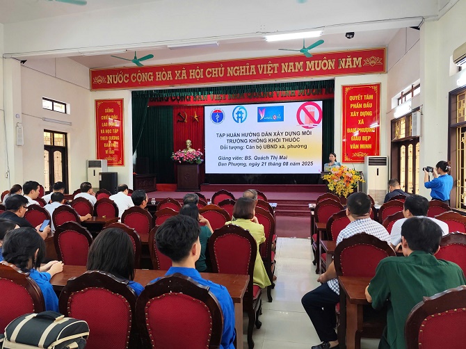 Hà Nội tập huấn chuyên đề “Hướng dẫn xây dựng môi trường làm việc không khói thuốc” tại các xã, phường