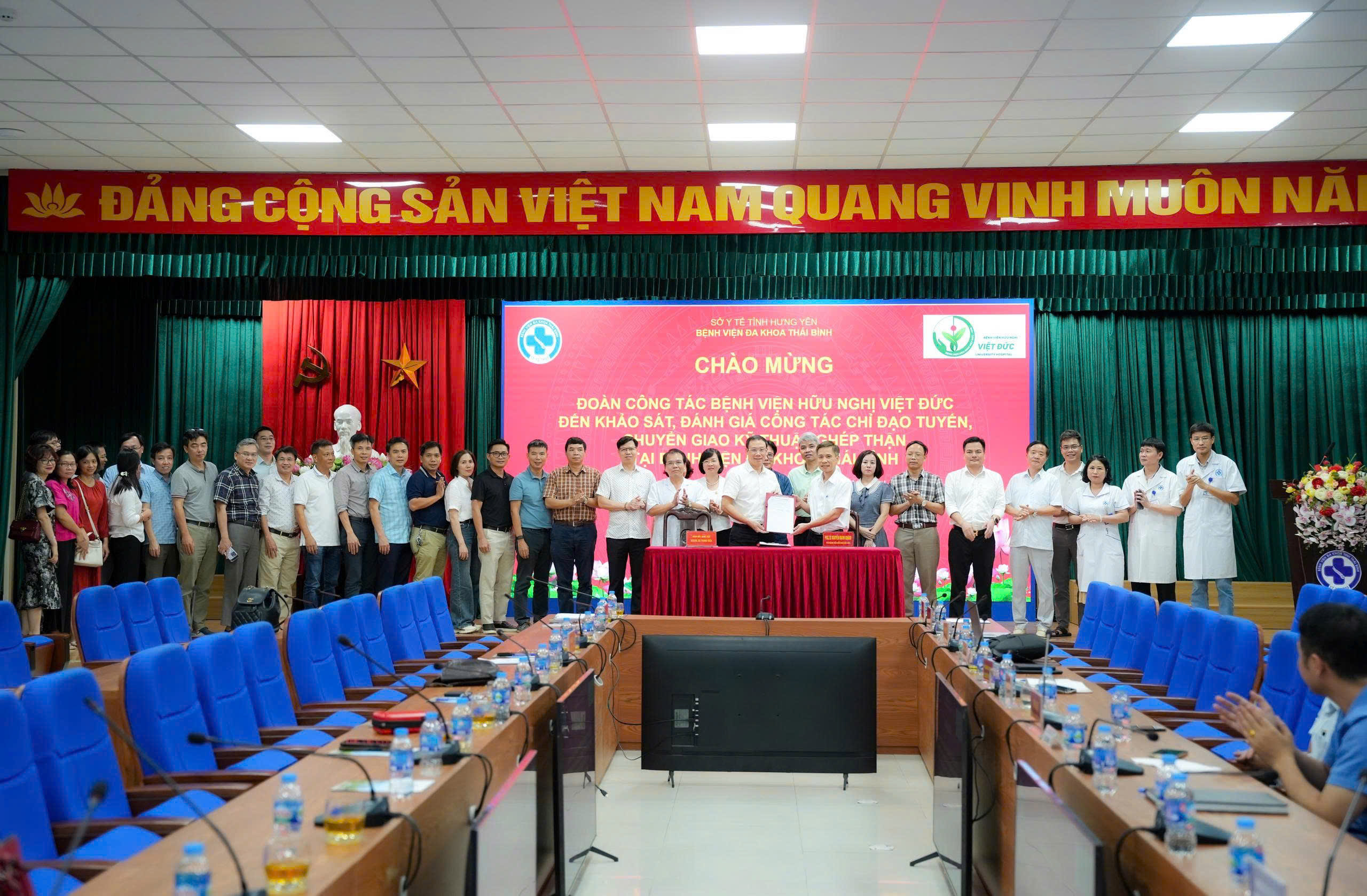 Bệnh viện Việt Đức hỗ trợ Bệnh viện Đa khoa Thái Bình nâng cao chuyên môn, hướng tới kỹ thuật ghép thận