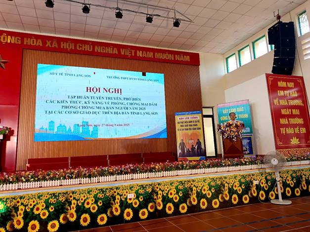 HỘI NGHỊ TẬP HUẤN TUYÊN TRUYỀN, PHỔ BIẾN KIẾN THỨC KỸ NĂNG VỀ PHÒNG CHỐNG MẠI DÂM VÀ MUA BÁN NGƯỜI CHO CÁN BỘ, GIÁO VIÊN VÀ HỌC SINH, SINH VIÊN