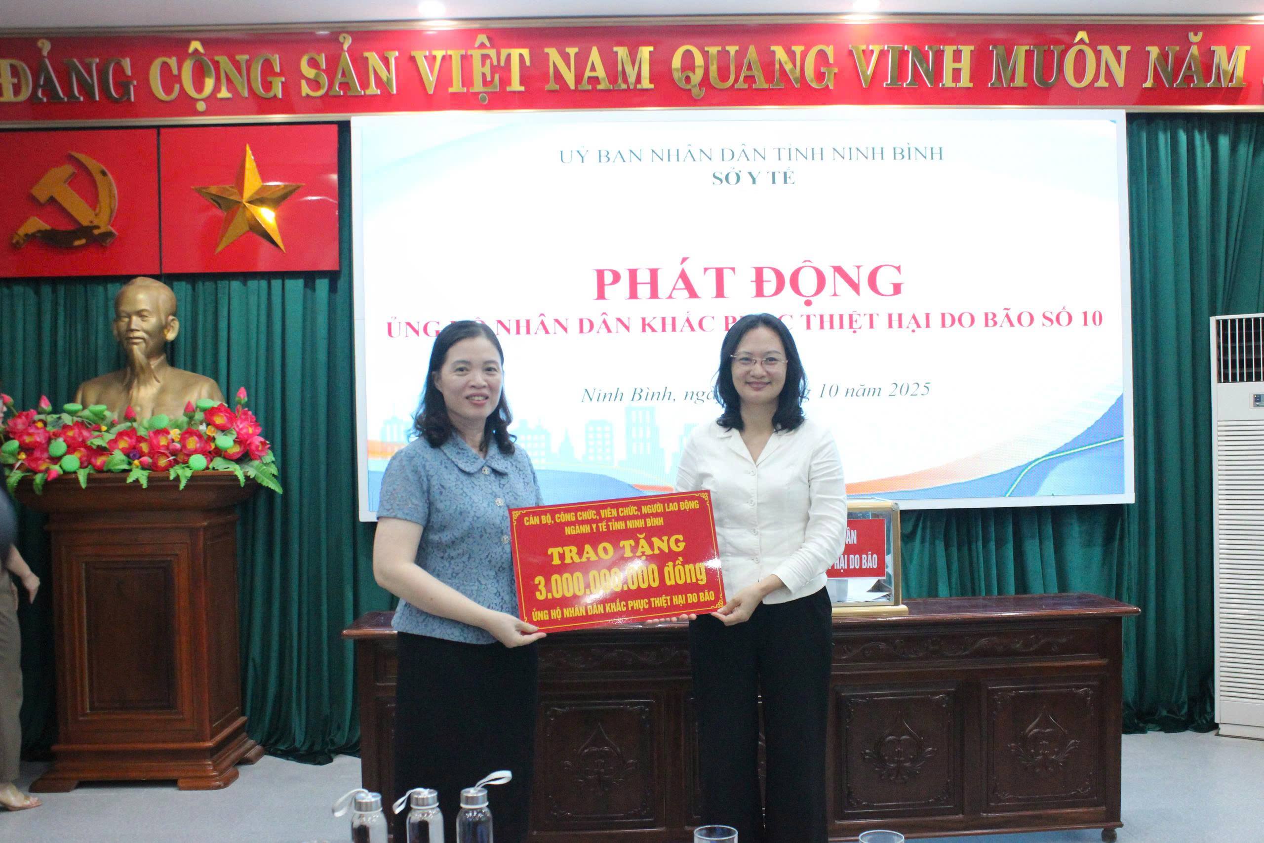 Sở Y tế Ninh Bình: phát động ủng hộ Nhân dân khắc phục thiệt hại do cơn bão số 10, số 11 gây ra