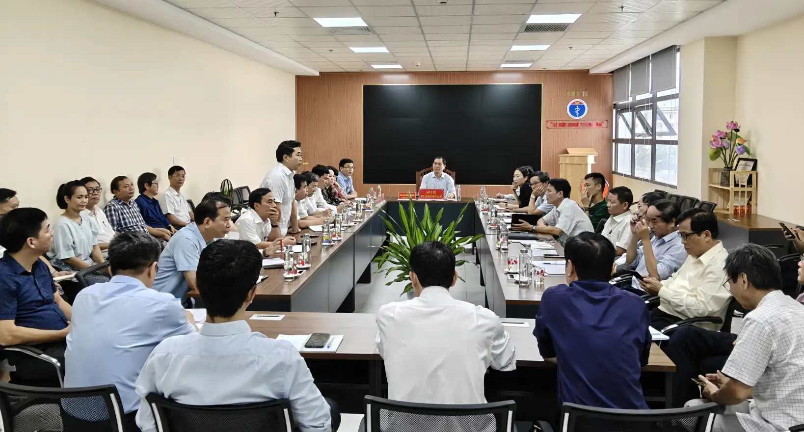 SỞ Y TẾ THỪA THIÊN HUẾ GIAO BAN TOÀN NGÀNH: CHỦ ĐỘNG KHẮC PHỤC HẬU QUẢ SAU MƯA LŨ, ĐẢM BẢO CÔNG TÁC KHÁM CHỮA BỆNH CHO NHÂN DÂN