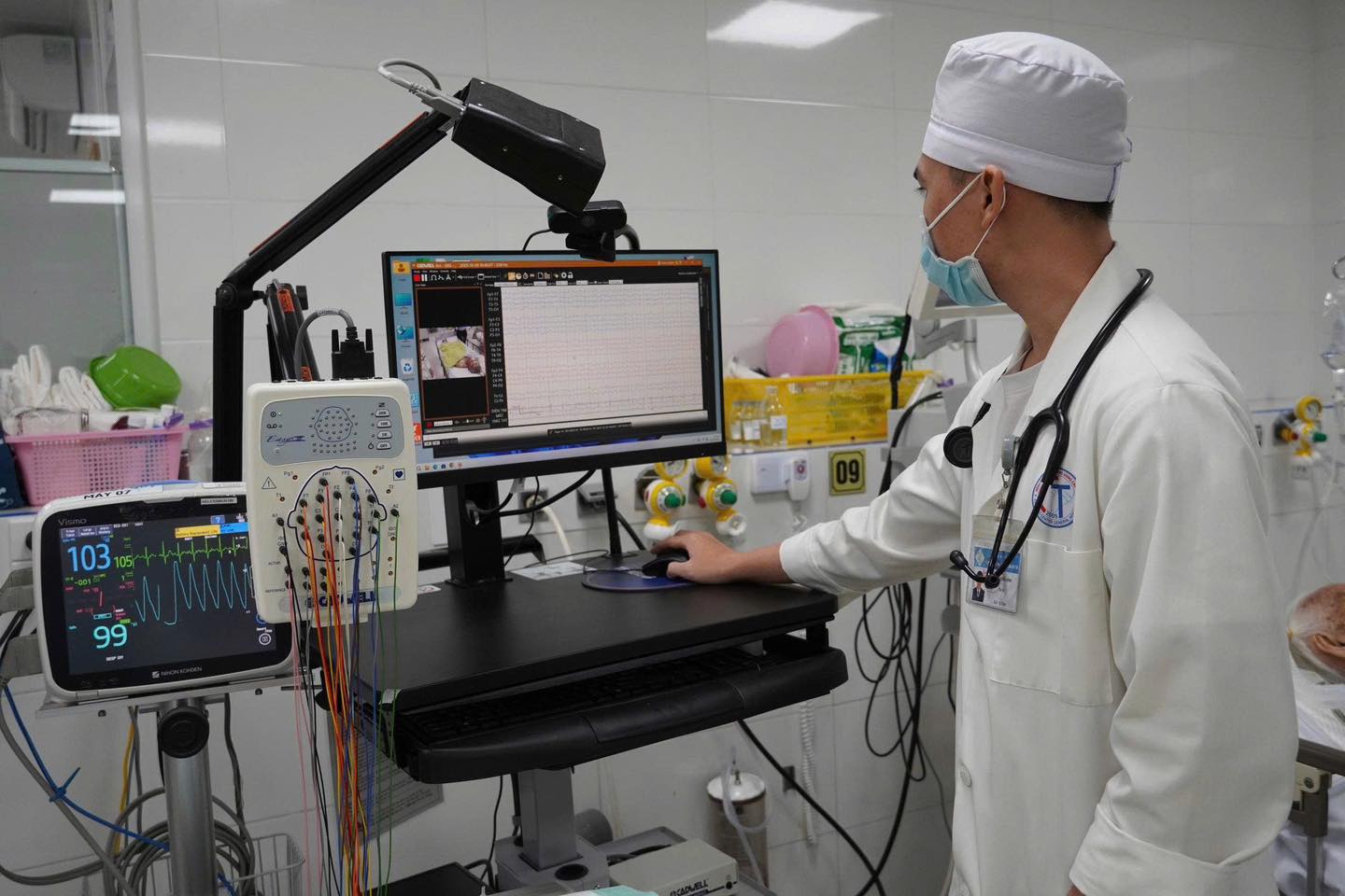 ĐIỆN NÃO ĐỒ VIDEO – BƯỚC TIẾN MỚI TRONG CHẨN ĐOÁN VÀ ĐIỀU TRỊ BỆNH ĐỘNG KINH