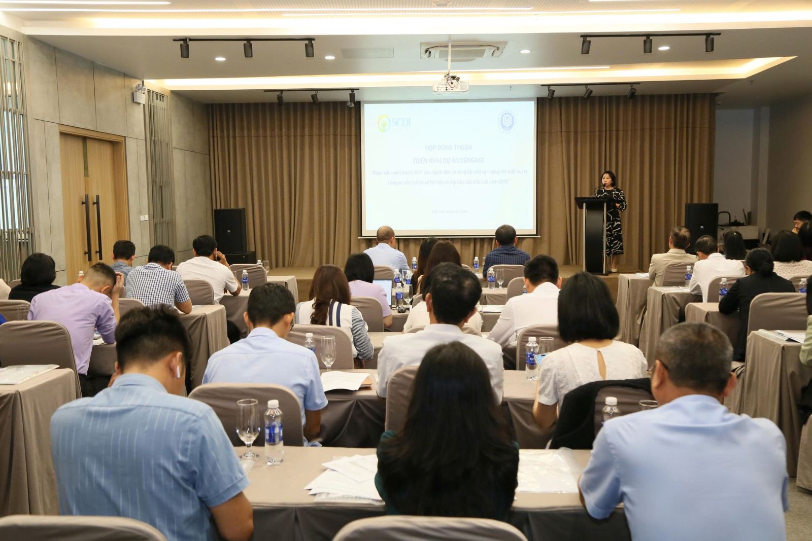 Chương trình họp đồng thuận triển khai Dự án DENGAGE khảo sát huyết thanh và năng lực phòng chống sốt xuất huyết Dengue