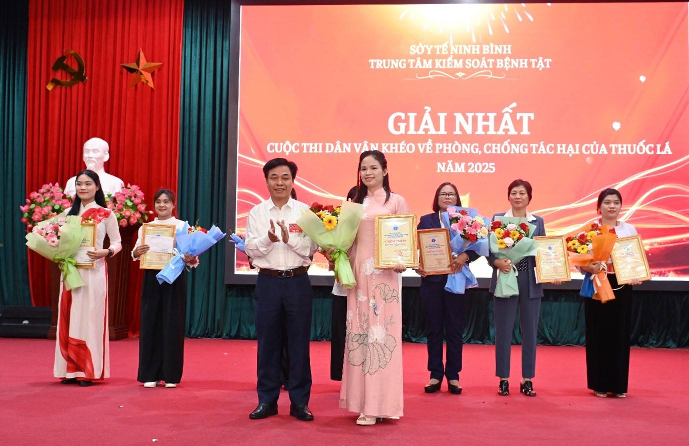 Ninh Bình đẩy mạnh công tác phòng, chống tác hại của thuốc lá qua Hội thi “ Dân vận khéo “