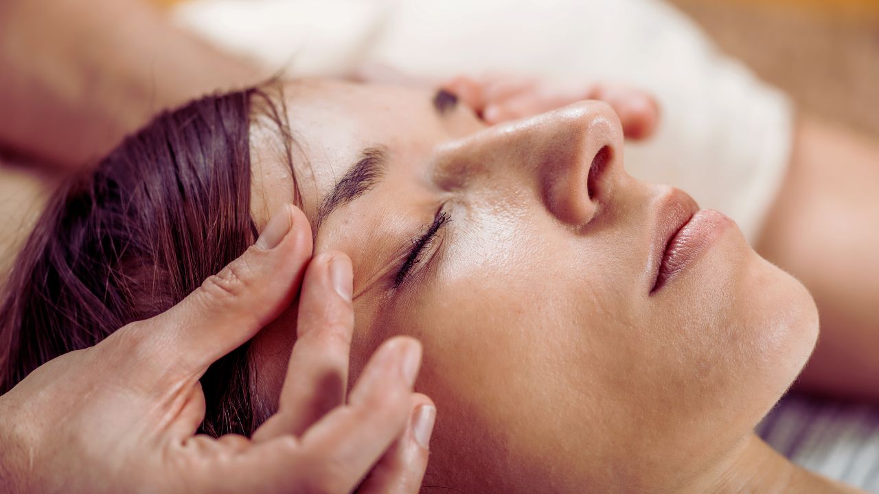 Mí mắt bị sụp – Cách điều trị và phòng tránh