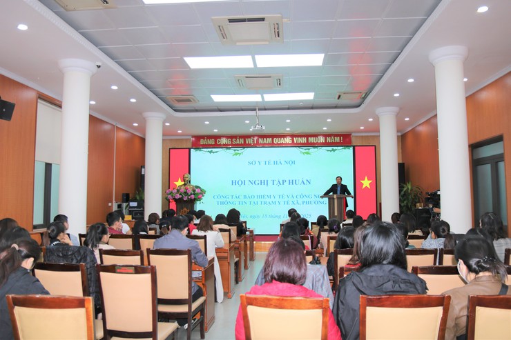 Thực hiện tốt công tác khám bệnh, chữa bệnh bảo hiểm y tế và ứng dụng công nghệ thông tin tại 126 trạm y tế