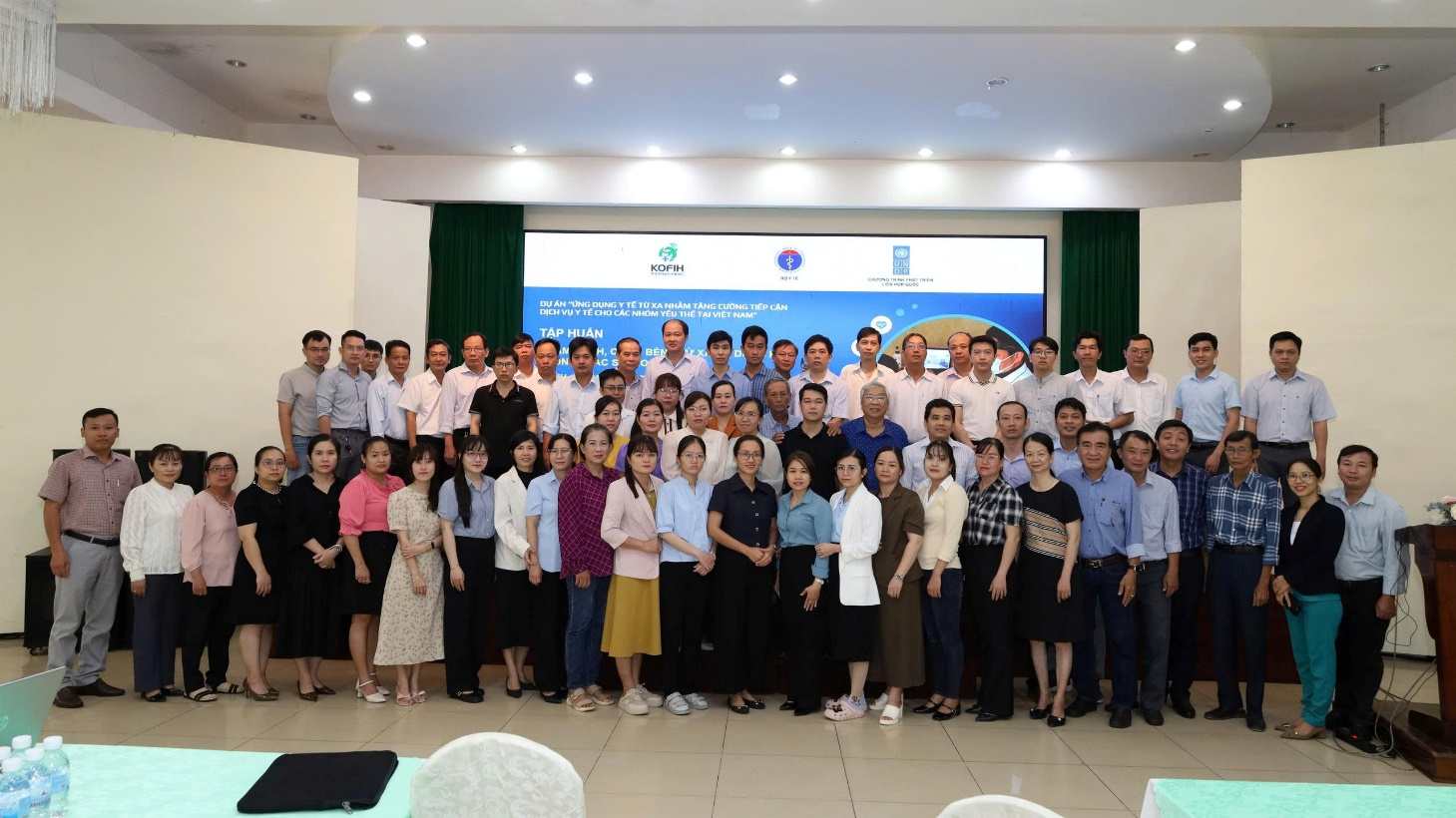 Tập huấn hướng dẫn sử dụng phần mềm “Bác sĩ cho mọi nhà” trong khám bệnh, chữa bệnh từ xa