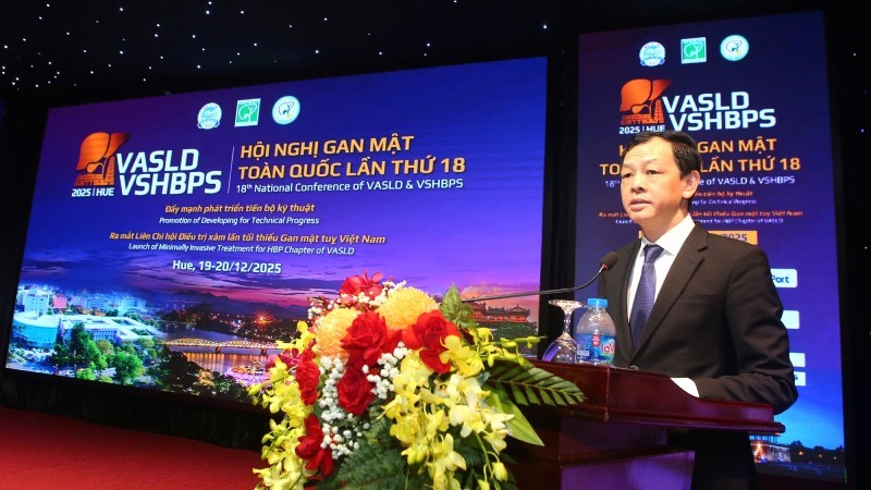 Thứ trưởng Bộ Y tế Nguyễn Tri Thức: Tiến bộ kỹ thuật để mở rộng điều trị ít xâm lấn gan, mật, tụy phù hợp với sự phát triển của nền y học hiện đại