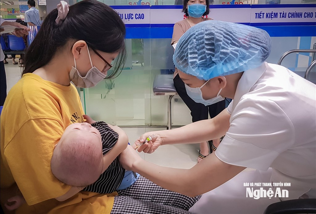 Nghệ An tăng cường biện pháp phòng, chống nguy cơ bệnh bại liệt quay trở lại