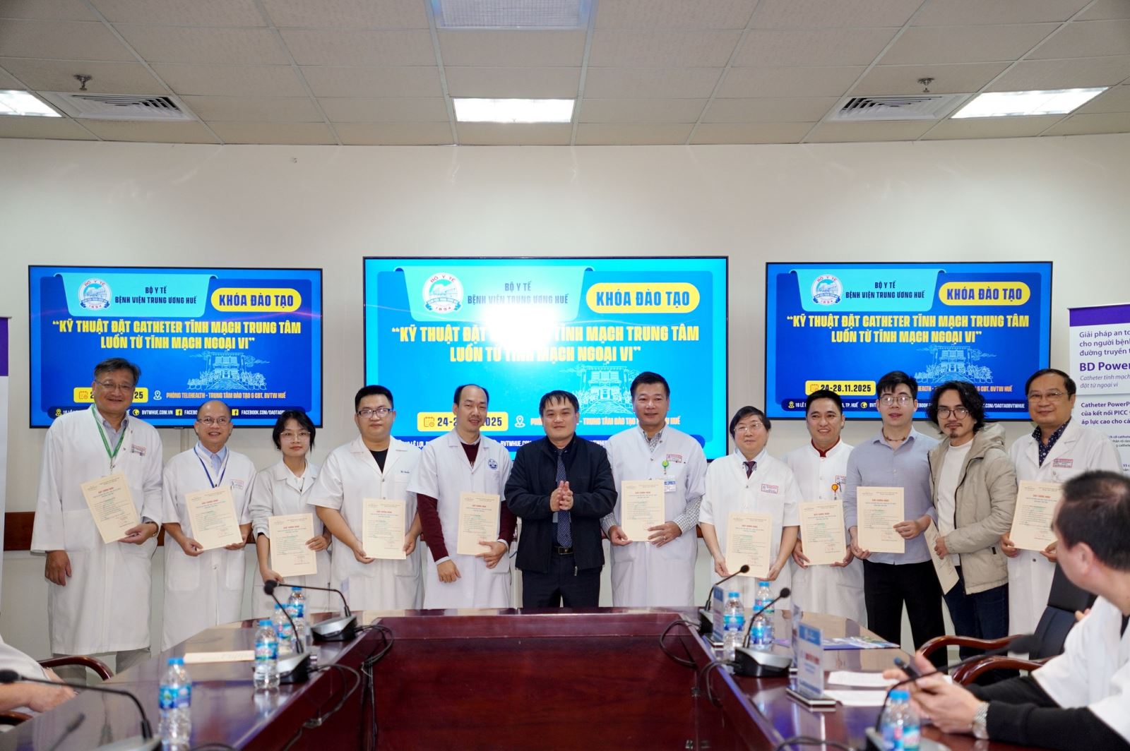 KHOÁ ĐÀO TẠO “KỸ THUẬT ĐẶT CATHETER TĨNH MẠCH TRUNG TÂM (PICC)”