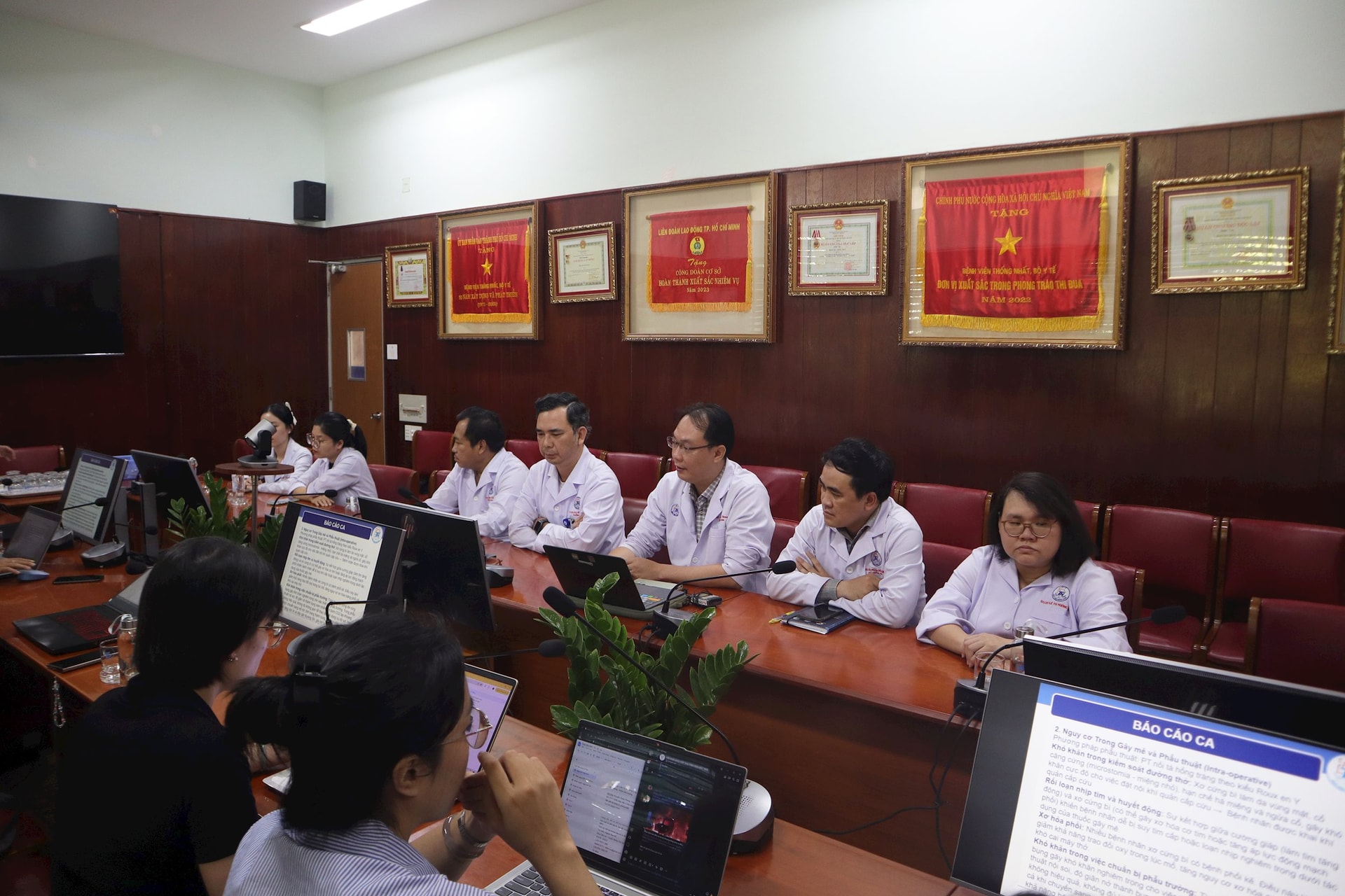 Cứu sống nữ sinh 19 tuổi mắc hội chứng gây tắc nghẽn đường tiêu hóa hiếm gặp