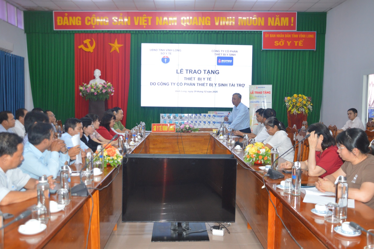 SỞ Y TẾ TIẾP NHẬN TÀI TRỢ THIẾT BỊ Y TẾ TỪ CÔNG TY CỔ PHẦN THIẾT BỊ Y SINH