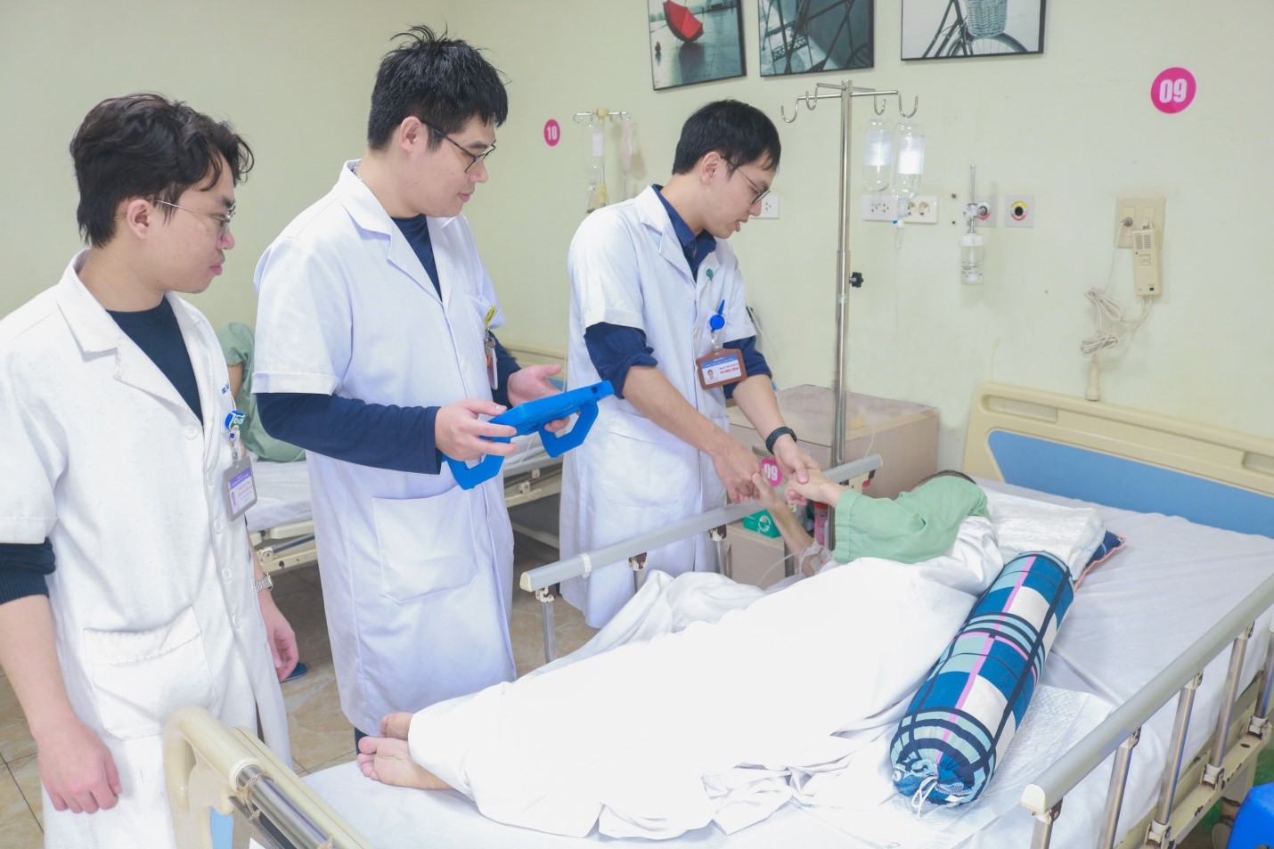 Phẫu thuật thành công dị dạng cổ chẩm hiếm gặp giúp trả lại khả năng vận động cho người bệnh nữ trẻ tuổi