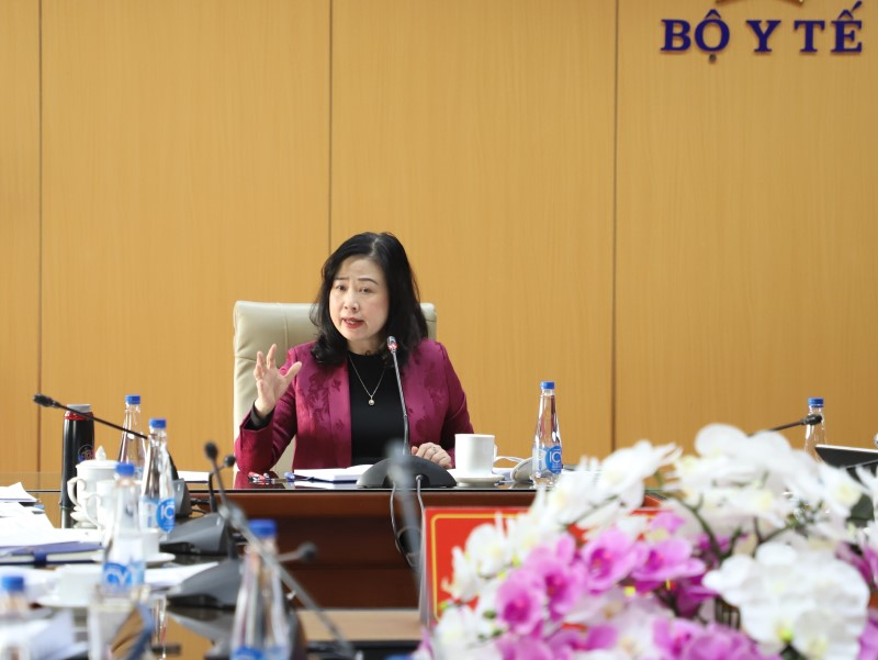 Bộ trưởng Bộ Y tế Đào Hồng Lan: Khẩn trương hoàn thiện văn bản quy phạm pháp luật để người dân được tiếp cận chính sách nhân văn