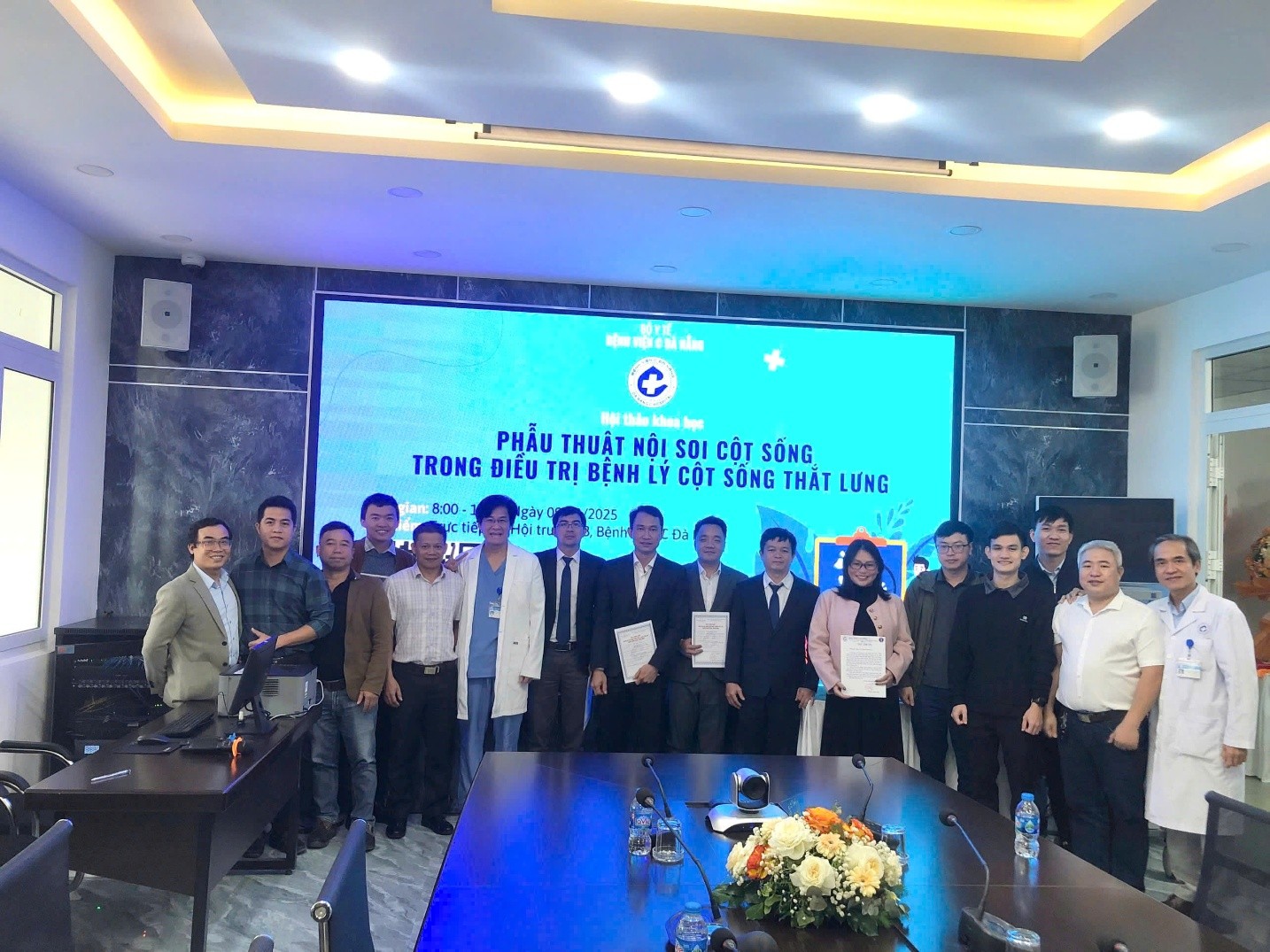 BỆNH VIỆN C ĐÀ NẴNG TỔ CHỨC HỘI THẢO KHOA HỌC VỀ PHẪU THUẬT NỘI SOI CỘT SỐNG