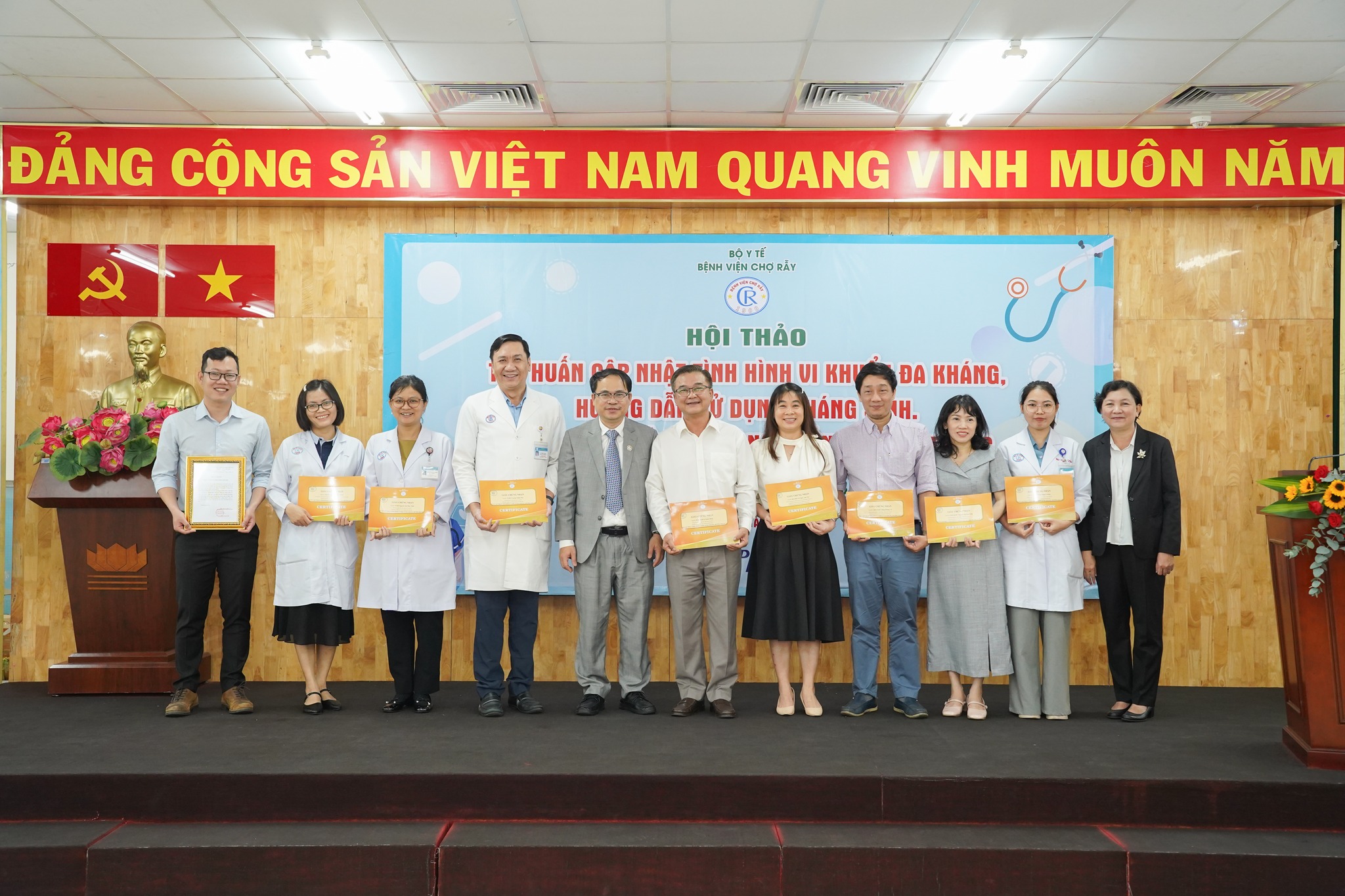 CẬP NHẬT TÌNH HÌNH VI KHUẨN ĐA KHÁNG, HƯỚNG DẪN SỬ DỤNG KHÁNG SINH – HƯỞNG ỨNG TUẦN LỄ PHÒNG CHỐNG KHÁNG THUỐC