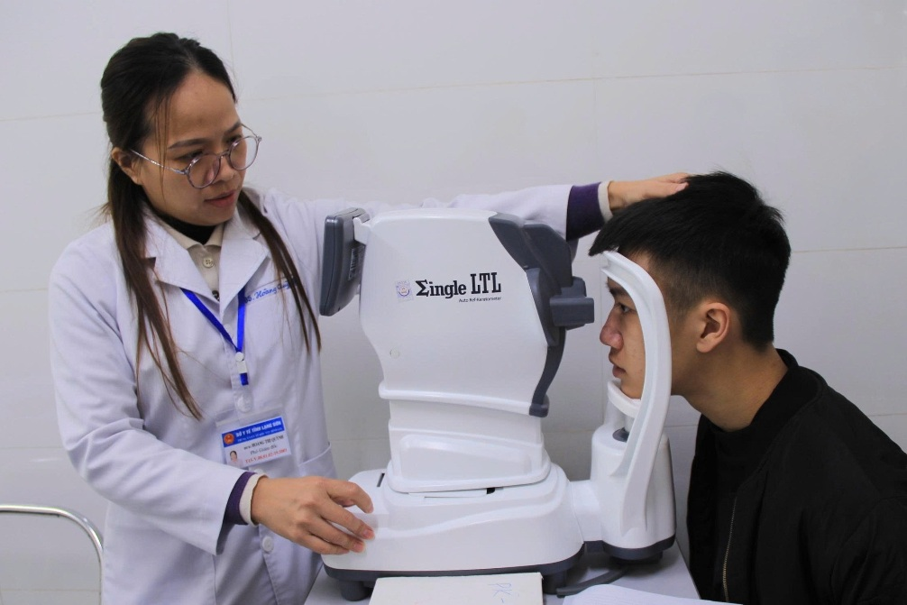 Ảnh hưởng của thuốc lá đến mắt