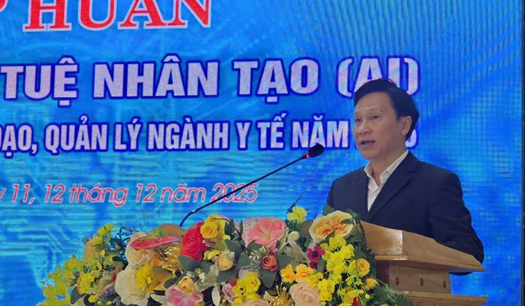 Sở Y tế Quảng Ngãi tổ chức Tập huấn ứng dụng Trí tuệ nhân tạo (AI) cho đội ngũ cán bộ lãnh đạo, quản lý ngành Y tế năm 2025