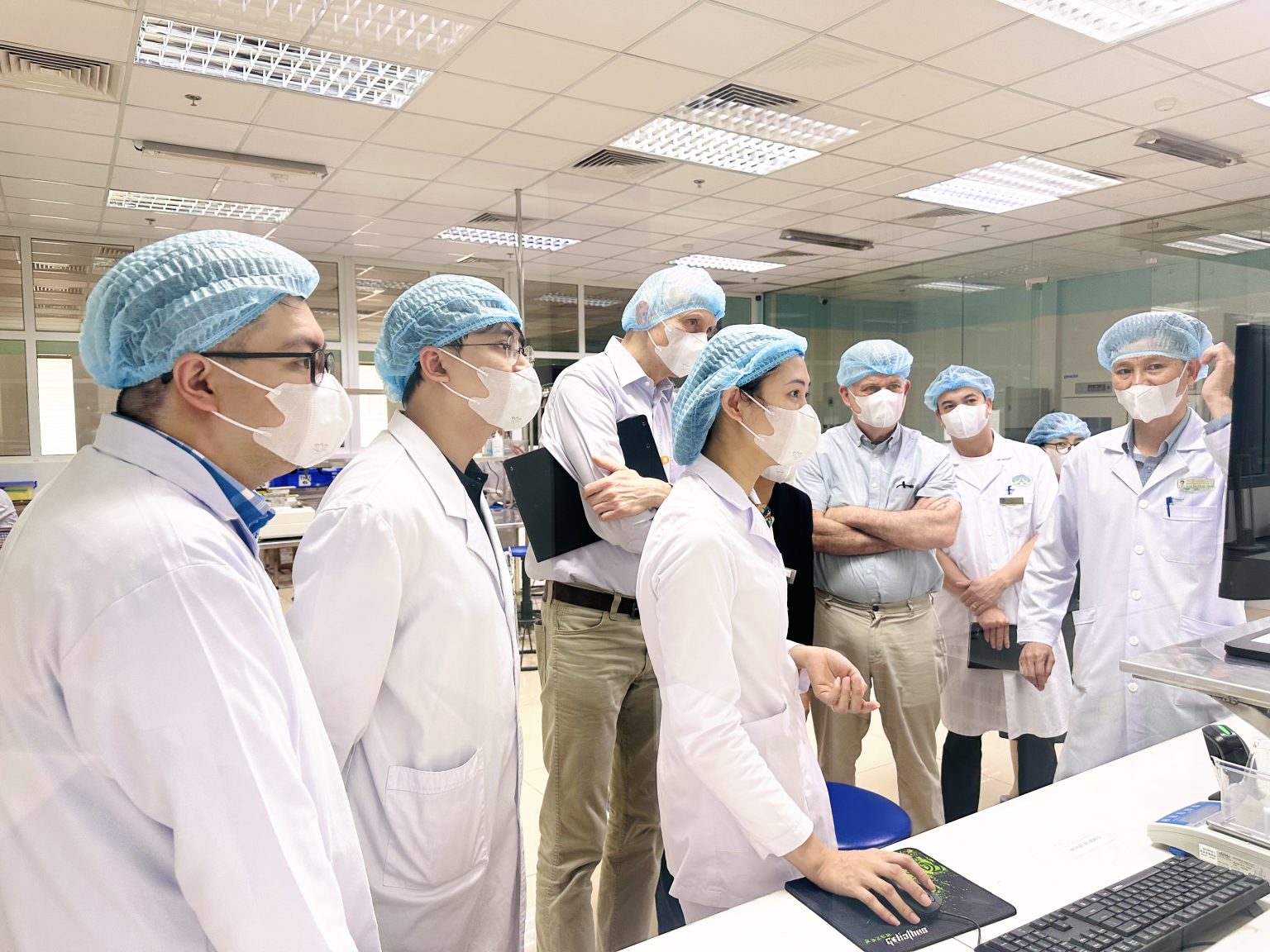 Đoàn chuyên gia Quốc tế giám sát thực hiện tiêu chuẩn EU – GMP Ngân hàng máu tại Bệnh viện Đa khoa tỉnh Thanh Hoá