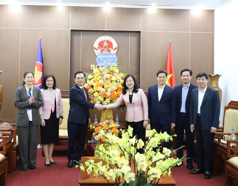 Các Bộ, Ngành, Hội đoàn thể Trung ương, địa phương chúc mừng Bộ Y tế nhân Ngày Thầy thuốc Việt Nam