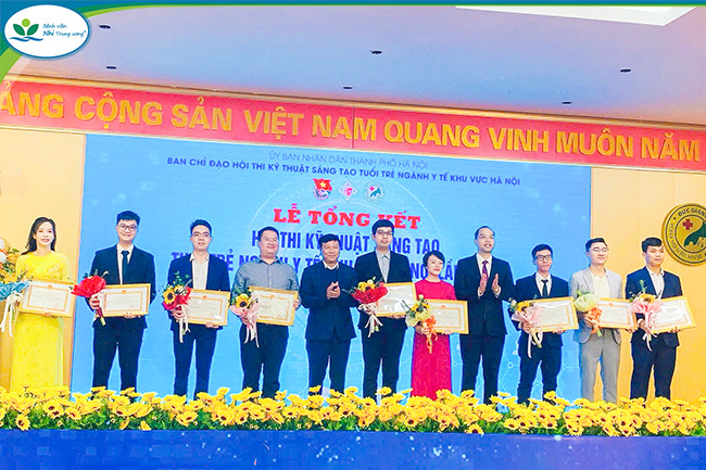 Bệnh viện Nhi Trung ương tỏa sáng với 6 giải thưởng tại Hội thi Kỹ thuật Sáng tạo Tuổi trẻ ngành Y tế Hà Nội lần thứ 31