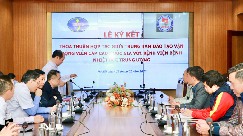 TRUNG TÂM ĐÀO TẠO VẬN ĐỘNG VIÊN CẤP CAO QUỐC GIA LÀM VIỆC VÀ KÝ KẾT BIÊN BẢN HỢP TÁC VỚI BỆNH VIỆN BỆNH NHIỆT ĐỚI TRUNG ƯƠNG