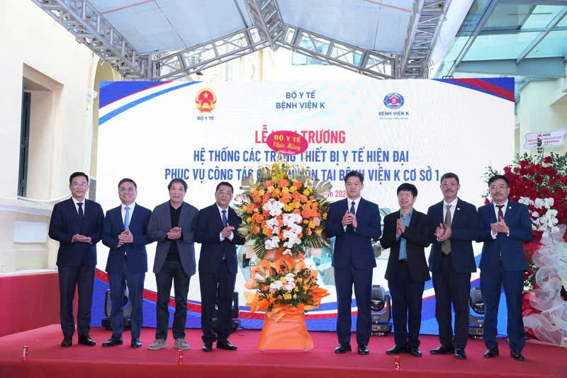 Thứ trưởng Thường trực Bộ Y tế Vũ Mạnh Hà: Bệnh viện K vận hành máy xạ trị gia tốc thế hệ mới giúp người bệnh được tiếp cận kỹ thuật tiên tiến ngay trong nước