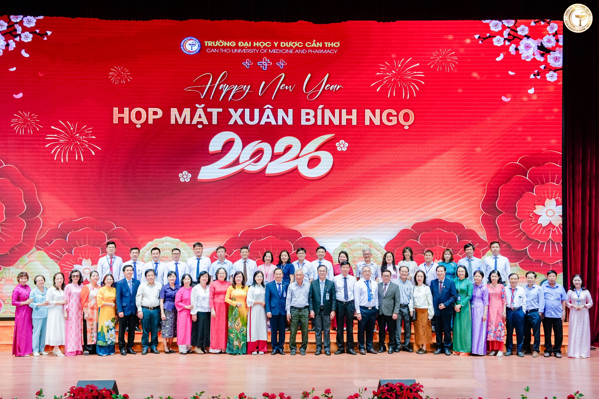 Trường Đại học Y Dược Cần Thơ kiên định các giá trị chuyên nghiệp và tinh thần đổi mới