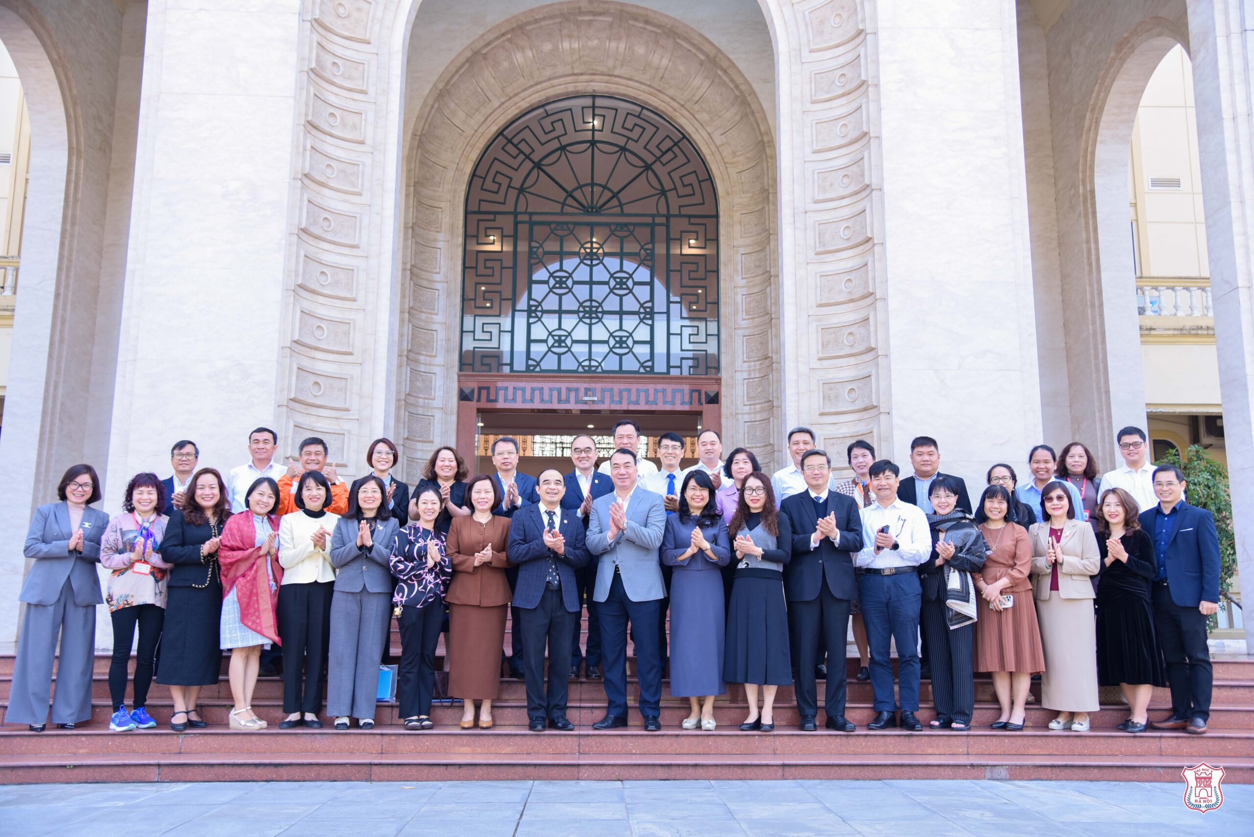 Đại học Y Hà Nội đăng cai tổ chức Hội thảo xây dựng Bộ công cụ đánh giá năng lực hành nghề khám bệnh, chữa bệnh