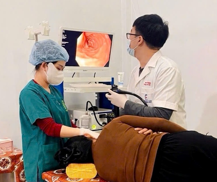 Thêm 7 bác sỹ BV Đại học Y Hà Nội về khám chữa bệnh tại Hà Tĩnh