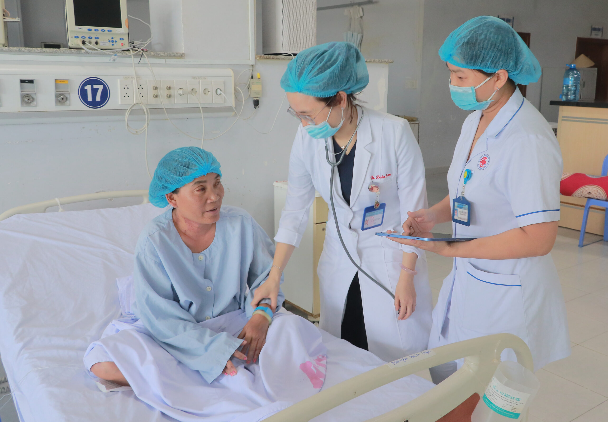 CUỘC CHẠY ĐUA NGHẸT THỞ CỨU SỐNG BỆNH NHÂN NHIỄM “SÁT THỦ” NÃO MÔ CẦU TYPE B