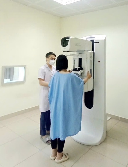 CHỤP X – QUANG TUYẾN VÚ, PHƯƠNG PHÁP HỖ TRỢ PHÁT HIỆN SỚM BẤT THƯỜNG TUYẾN VÚ