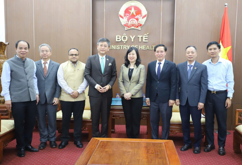 Bộ trưởng Bộ Y tế Đào Hồng Lan tiếp Ngài Tshering W. Sherpa, Đại sứ Đặc mệnh toàn quyền Ấn Độ tại Việt Nam