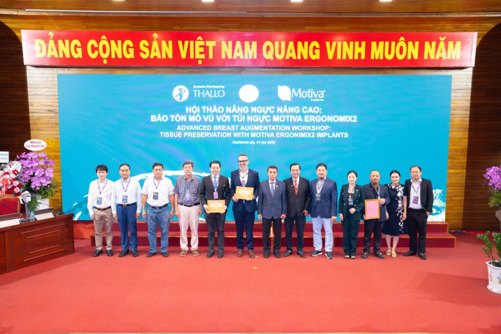 HƠN 300 ĐẠI BIỂU THAM DỰ HỘI THẢO VỀ PHẪU THUẬT NÂNG NGỰC NÂNG CAO TẠI BỆNH VIỆN CHỢ RẪY